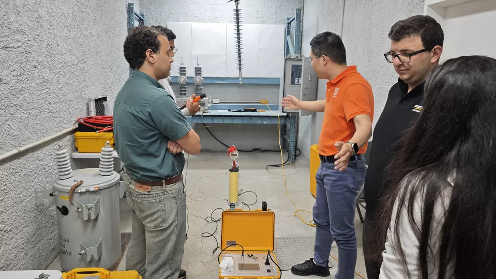 On-site Display of DHVT Series 60kV, 120kV, 200kV Portable DC High Pot