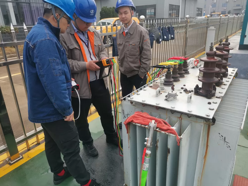 On-site display of HDRT-310 10A Handheld Three-winding Transformer Ohmmeter