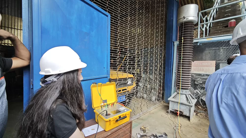 On-site Display of TCT-200F CT and PT Analyzer