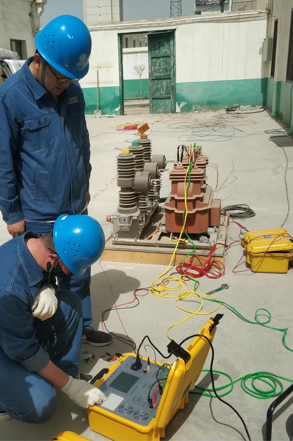 Three-Phase Combinsd Transformers Test Case